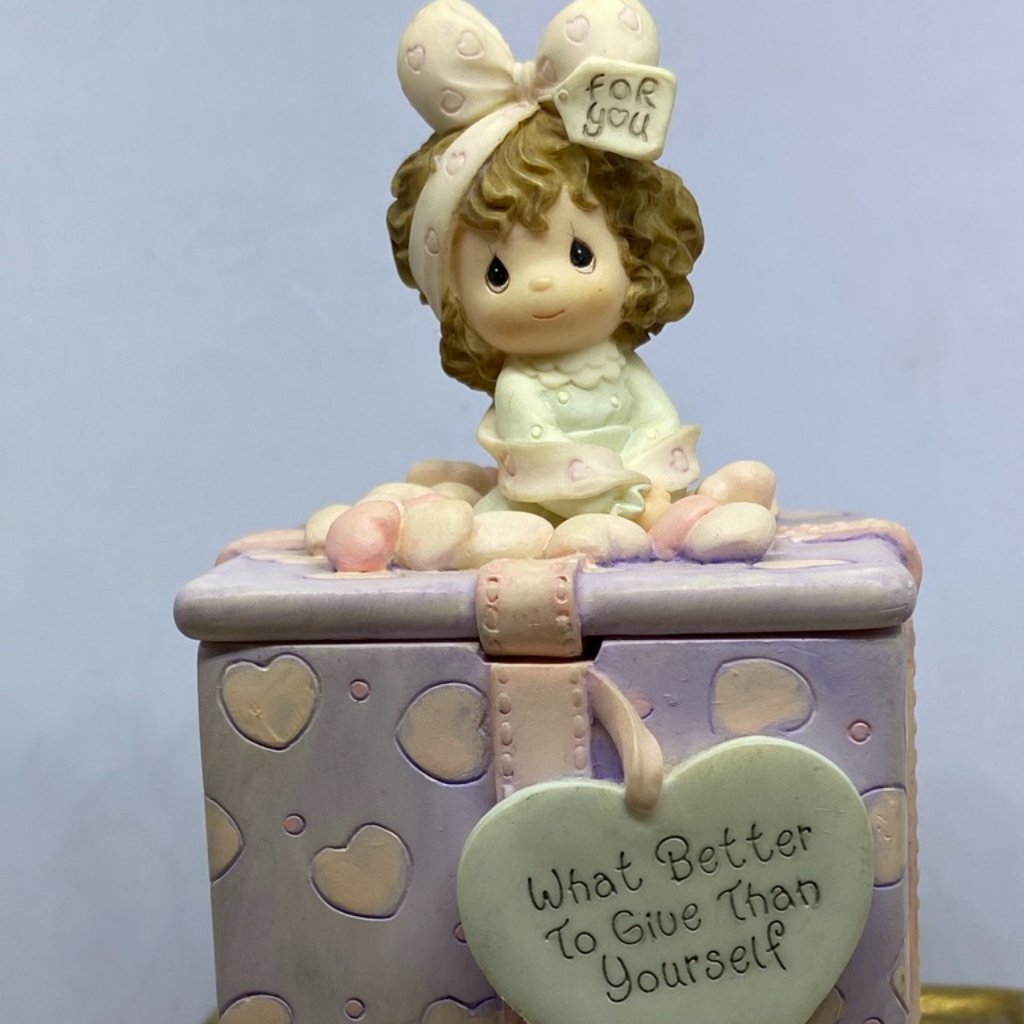 Beautiful! Enesco Precious Moments-